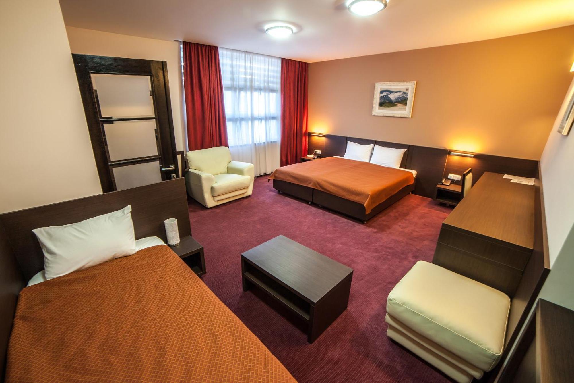 Hotel Terminus Podgorica Exterior photo