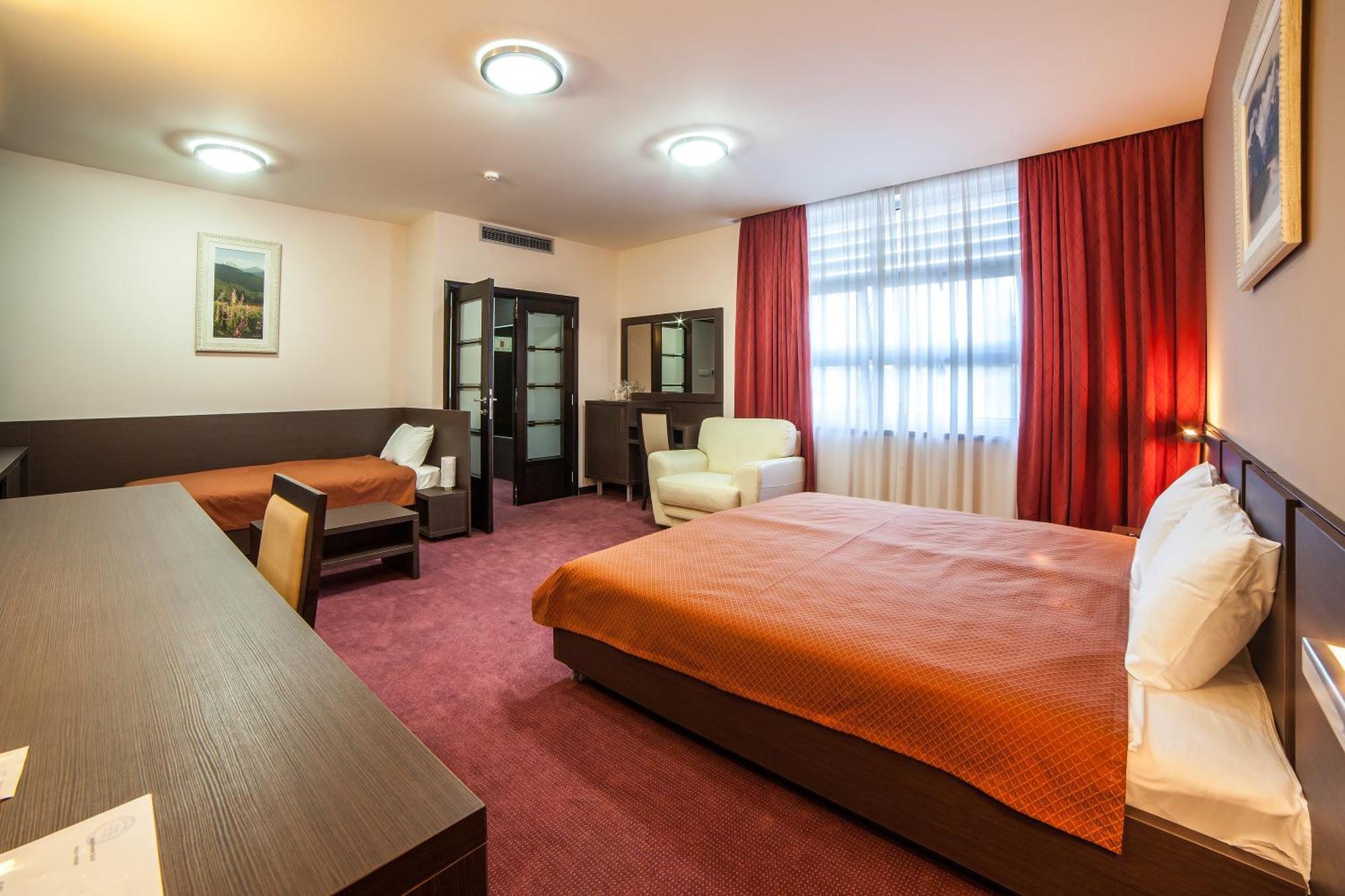 Hotel Terminus Podgorica Exterior photo